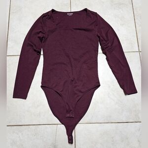 Old navy bodysuit small